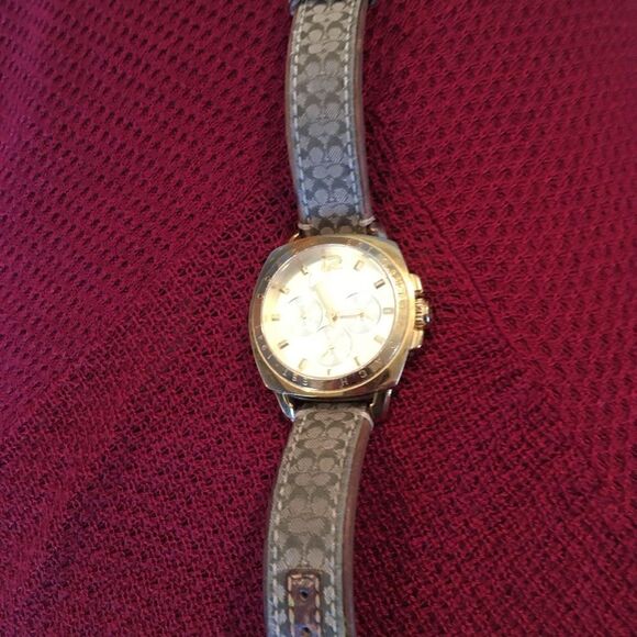 Authentic Coach Large Face Style Watch - Picture 5 of 10
